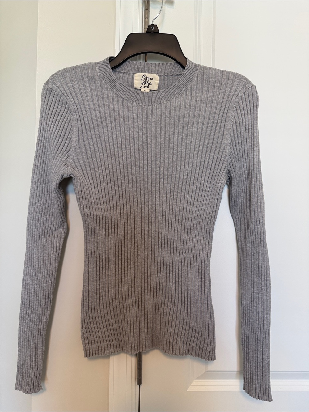 Cosmic Blue Love Ribbed Crewneck Sweater - Light Gray size medium